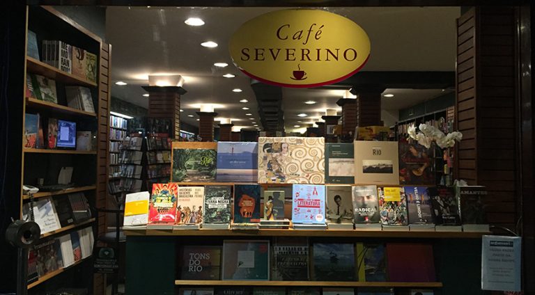 No charmoso Café Severino, no Leblon, o café do próximo segue resistindo, mas anda em baixa. Foto Divulgação
