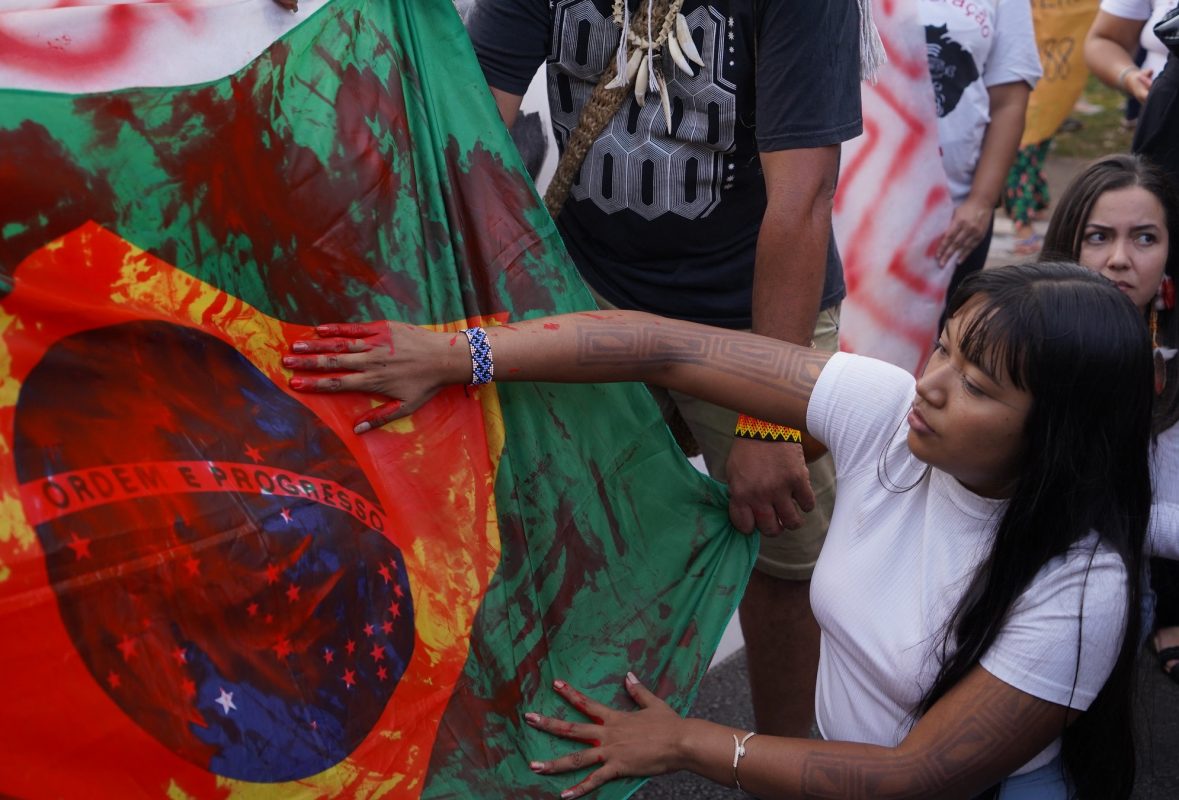 Protesto contra o PL do Marco Temporal em Brasília: 795 assassinatos de indígenas durante o Governo Bolsonaro (Maiara Dourado/Cimi - 05/06/2023)