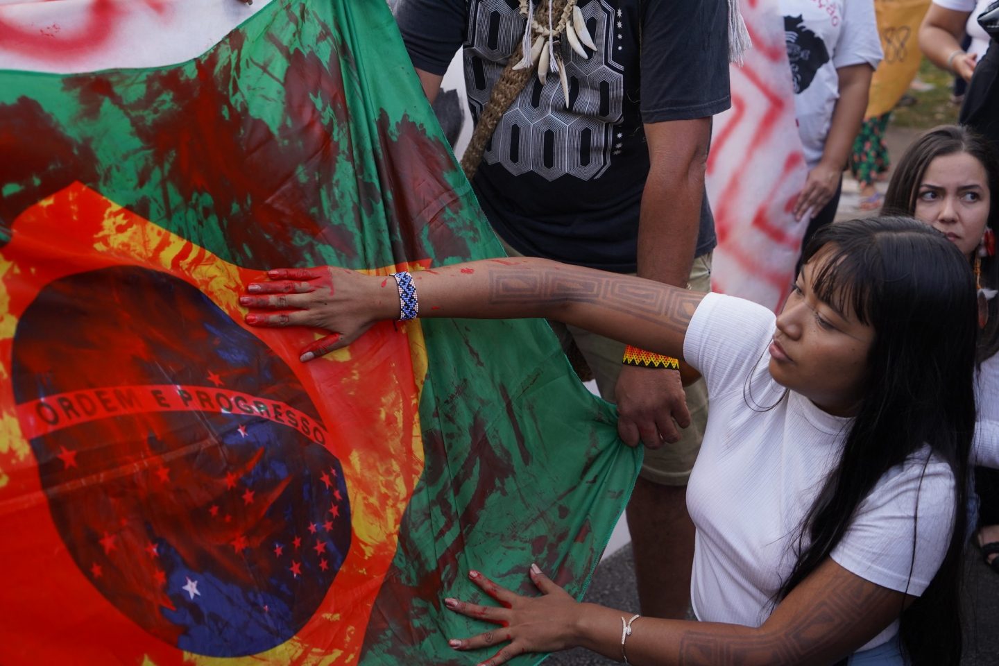 Protesto contra o PL do Marco Temporal em Brasília: 795 assassinatos de indígenas durante o Governo Bolsonaro (Maiara Dourado/Cimi - 05/06/2023)