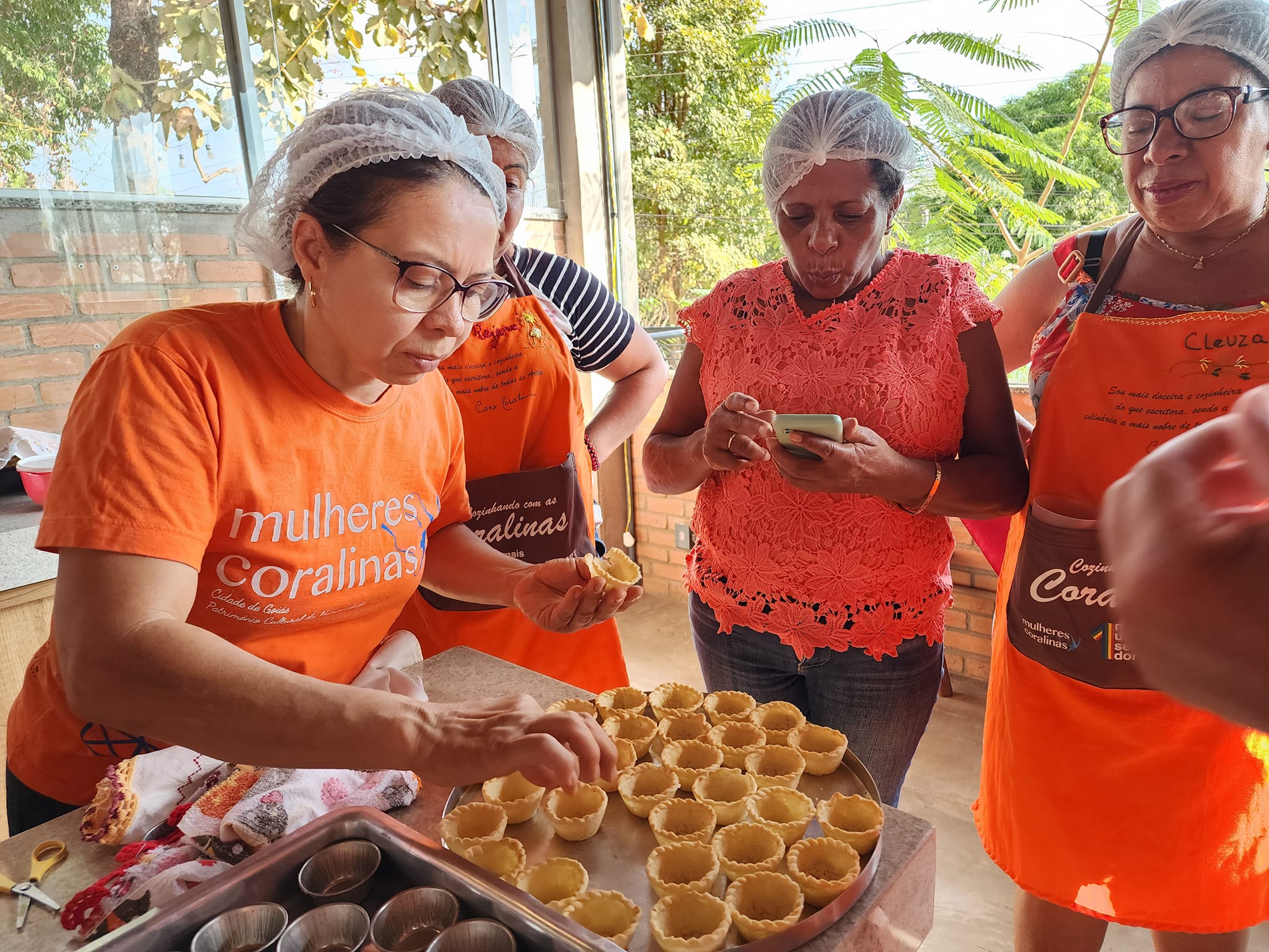 Associação Internacional de Ecologia Feminina