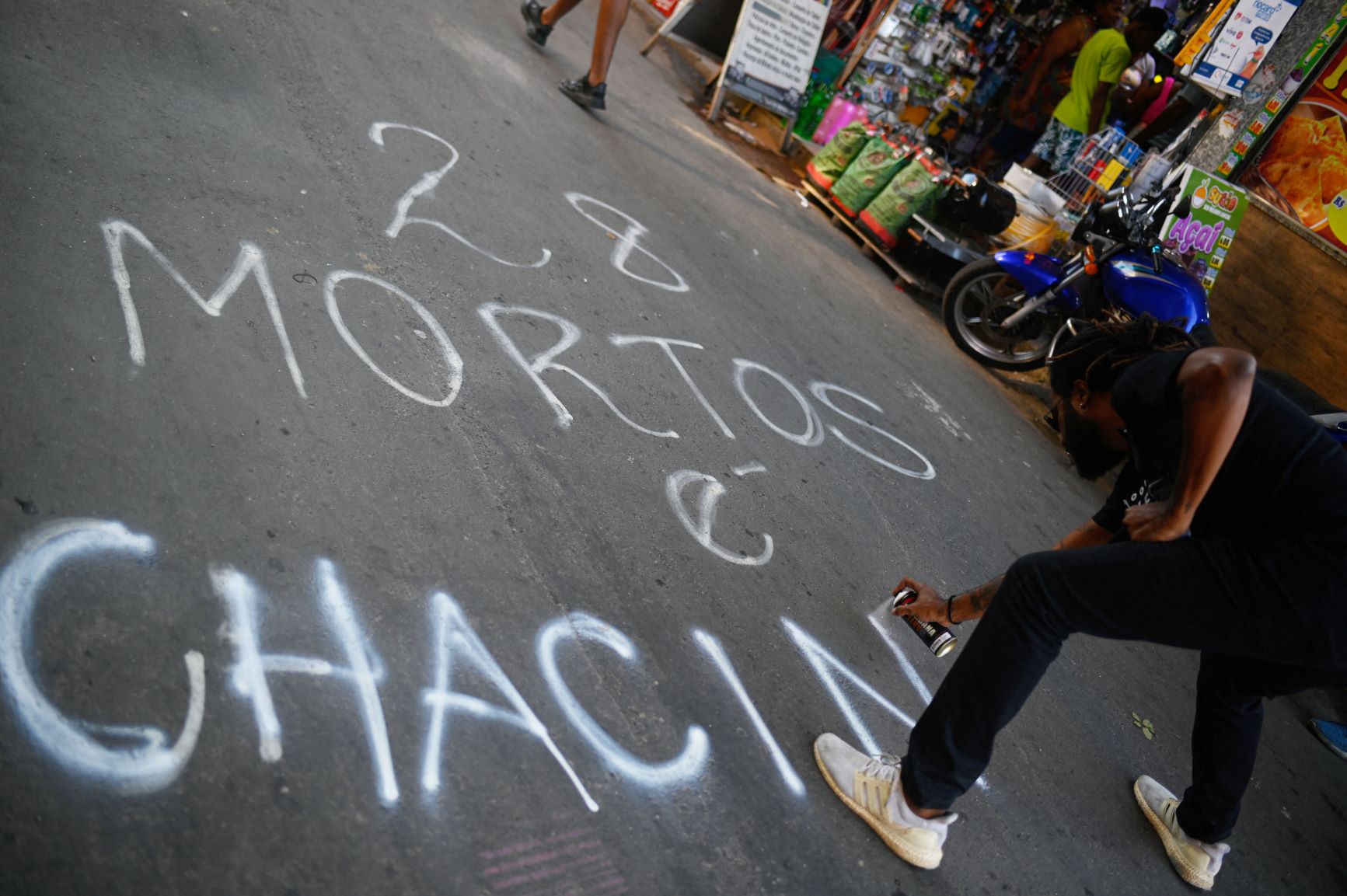 Protesto contra a chacina do Jacarezinho: dois anos depois, indignação e pedidos de indenização (Foto: André Borges / AFP - 06/05/2022)