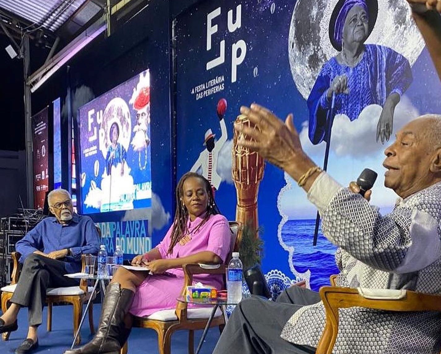 Gilberto Gil, Eliana Alves Cruz e Haroldo Costa: ancestralidade e pluralidade na Flup (Foto: Reprodução / Instagram)