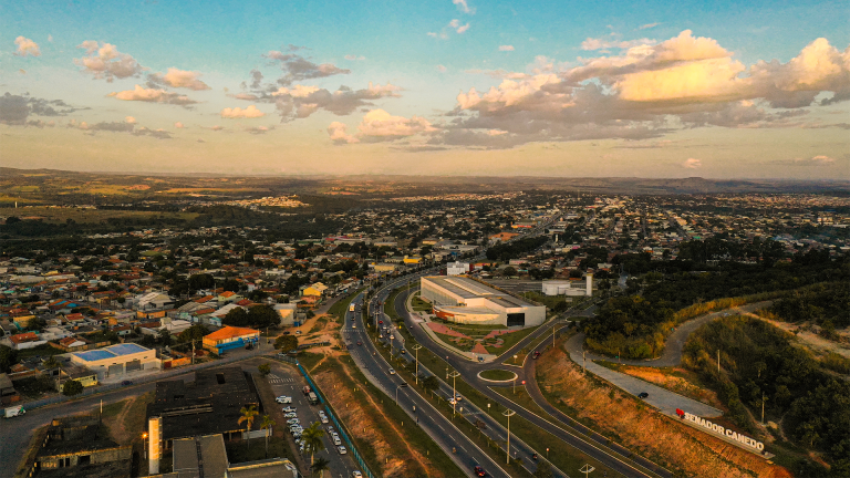 Senador Canedo, em Goiás, cidade que mais cresceu no país entre 2010 e 2022: população aumentou mais em áreas urbanas e longe do litoral (Foto: Divulgação / Prefeitura de Senador Canedo)