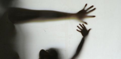 Ouvidoria Nacional dos Direitos Humanos recebeu 50.098 denúncias de violência contra crianças e adolescentes no primeiro semestre de 2021: 81% (40.822) ocorreram dentro da casa da vítima (Foto: Elza Fiúza / Agência Brasil)