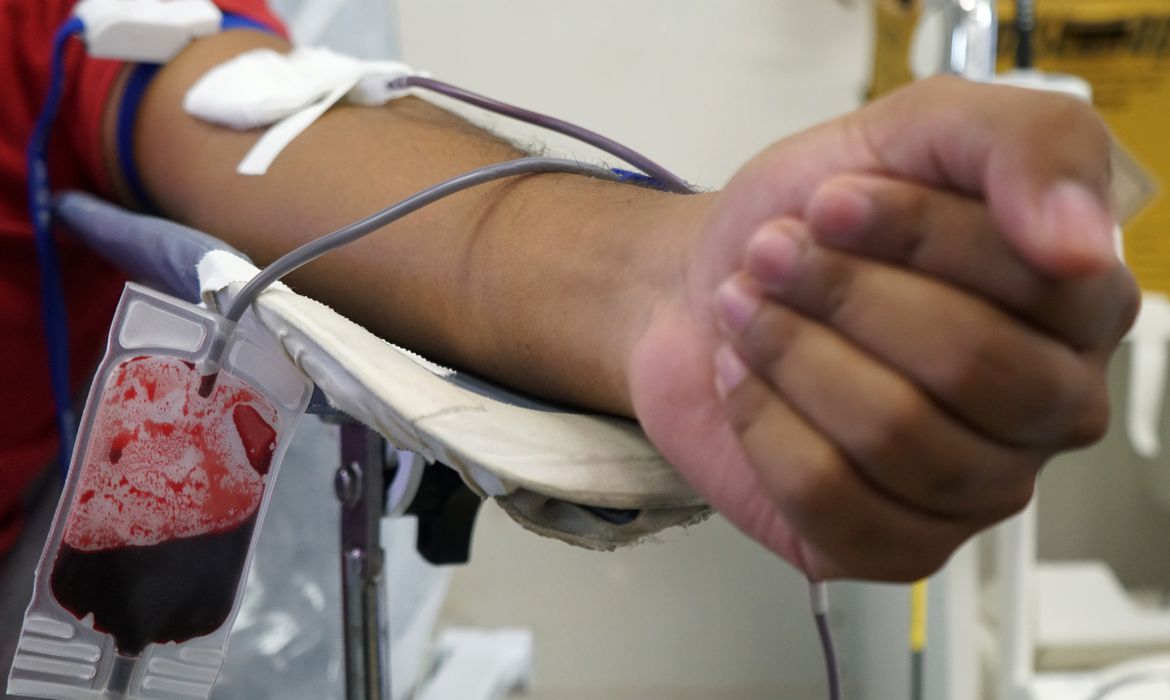 Doação de sangue no Distrito Federal: Constituição proíbe comércio (Foto: Davidyson Damasceno / Agência Brasília)