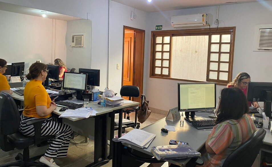 Equipe do Programa de Atenção Integral ao Louco Infrator: apenas 5% de reincidência (Foto: Secretaria de Saúde de Goiás)