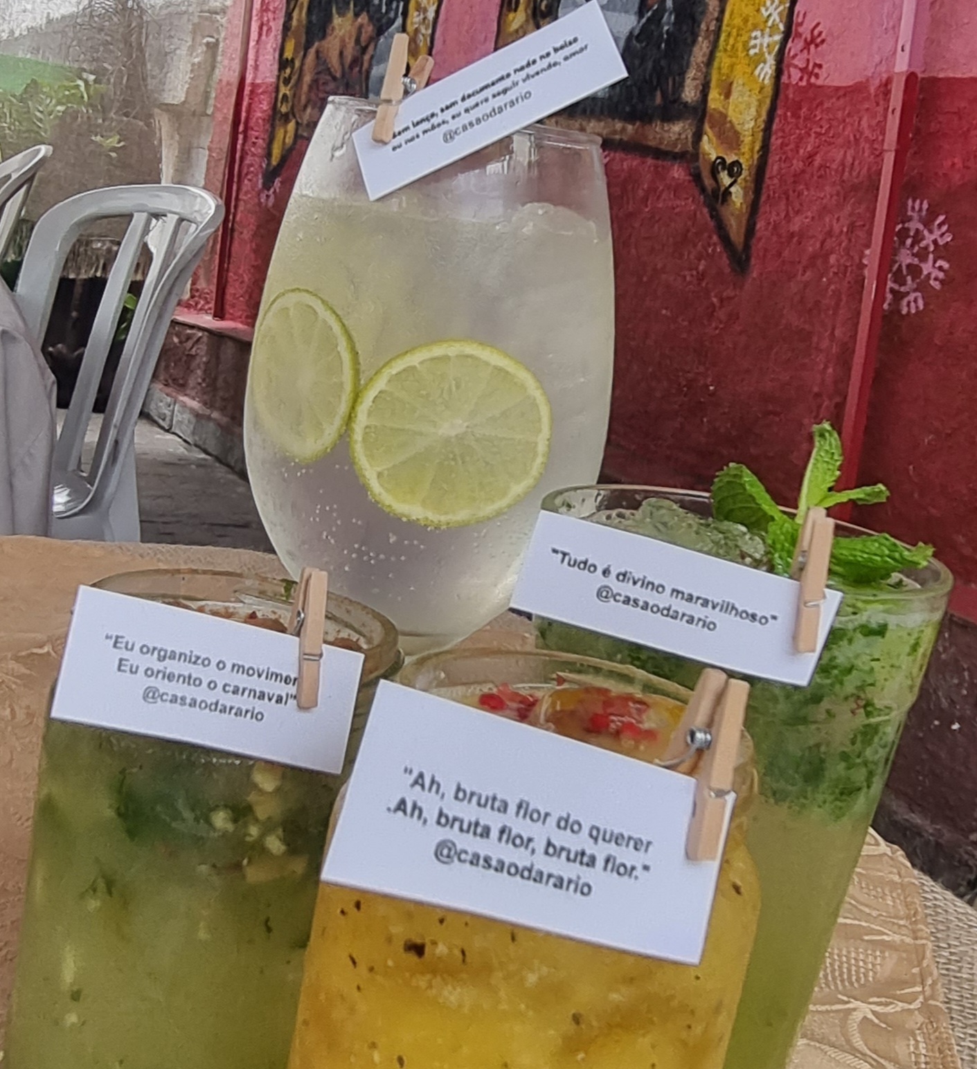 Os drinks da Casa Odara na Casa Omolokun: espaço compartilhado e valorização da religião, da cultura e da gastronomia de matriz africana (Foto: Oscar Valporto) 