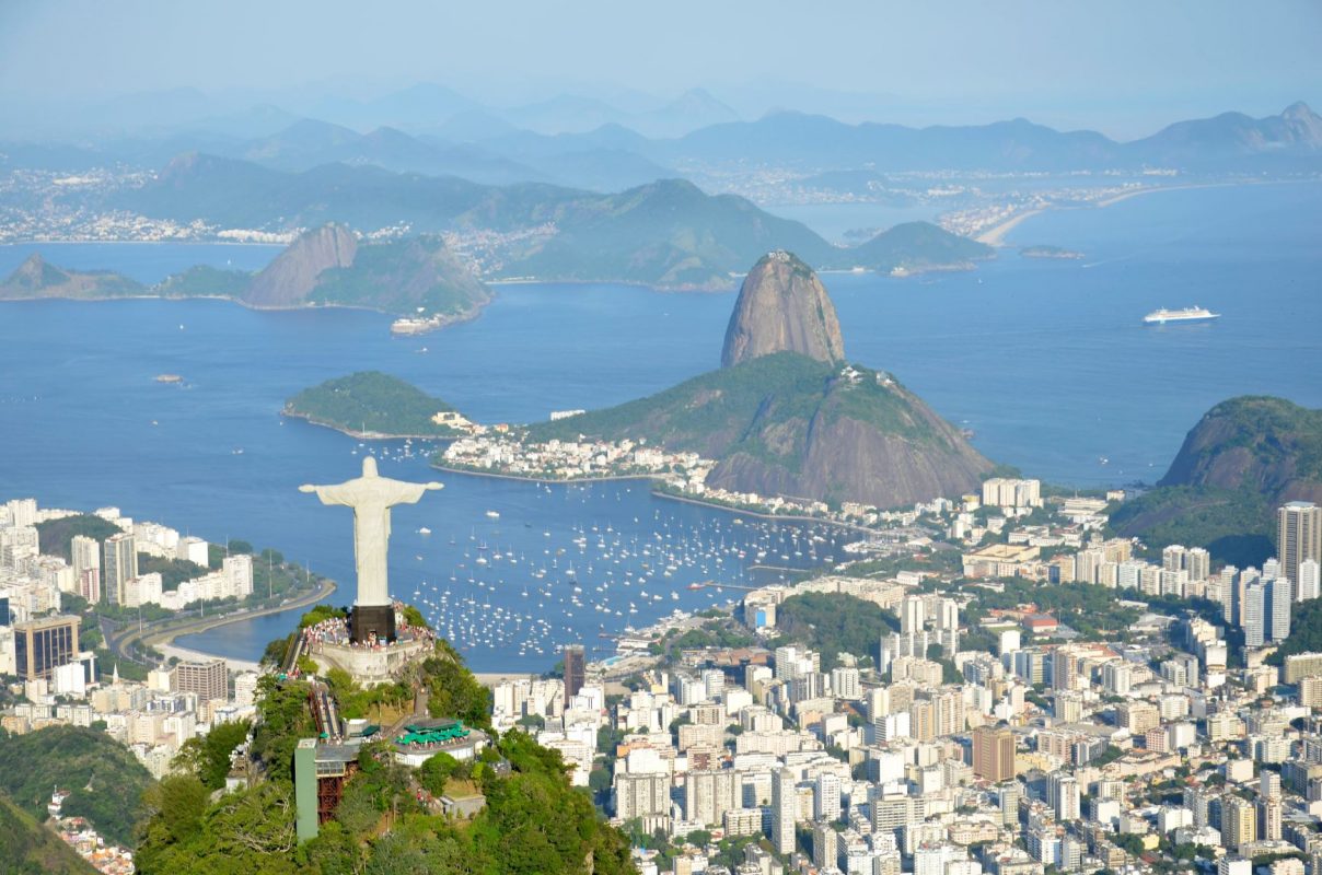 Rio de Janeiro e seu cenário de cartão-postal: para virada, cidade precisa enfrentar desafios em em mobilidade, saneamento, segurança, saúde e educação (Foto: Alexandre Macieira / Riotur)