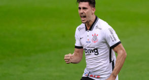 Danilo Avelar e eu, na arena de racismo recreativo chamada futebol