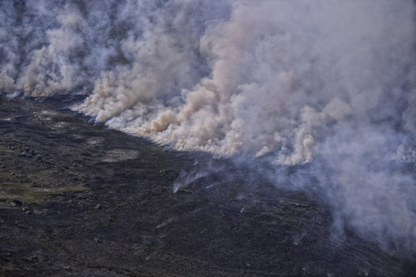 Imagem aérea mostra a destruição da Mata Atlântica em Minas Gerais: biomas brasileiros estão em processo de destruição - 90% da Mata Atlântica, mais de 50% do Cerrado, 20% da Amazônia. Foto SOS Mata Atlântica