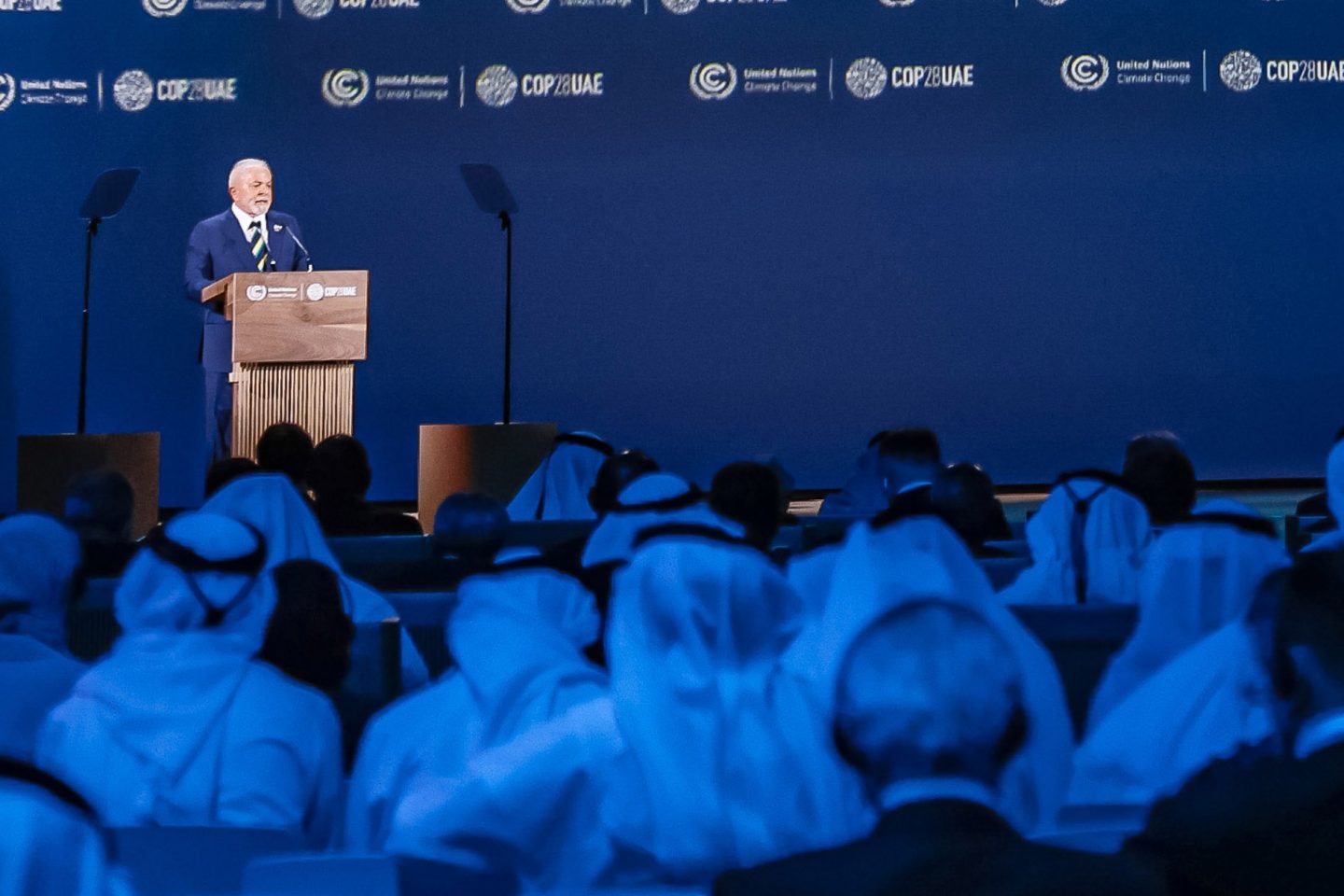Lula discursa na sessão de abertura da COP28, em Dubai: cobranças e contradições. Foto Ricardo Stuckert/PR