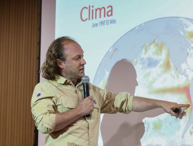 Rodrigo Agostinho, presidente do Ibama, em reunião no Ministério do Meio Ambiente: avanços no combate ao desmatamento na Amazônia e outros biomas; desafio no Cerrado (Foto: José Cruz / Agência Brasil -23/10/2023)
