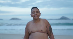 Seu Franco: homem trans que já viveu nas ruas realiza sonho de cirurgia aos 66 anos