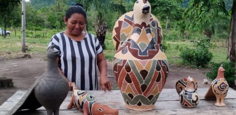 A arte Kadiwéu faz parte de uma tradição secular conectada com o meio ambiente e com o empreendedorismo feminino. Foto Divulgação