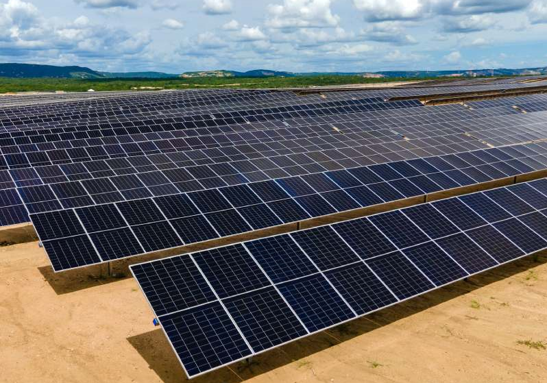 Complexo Solar Luzia, na Paraíba: especialistas alertam para impactos socioeconômicos das construções de usinas de energia renovável (Foto: Neoenergia / Divulgação)