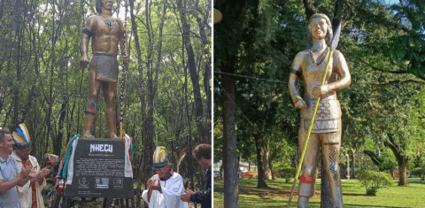 Estátuas de Nheçu no Cerro do Inhacurutum e na Praça de Roque Gonzales: Região das Missões resgata história de líder indígena que comandou resistência à Companhia de Jesus (Foto: Divulgação / Trilha da Integração Guarani-Jesuítica)