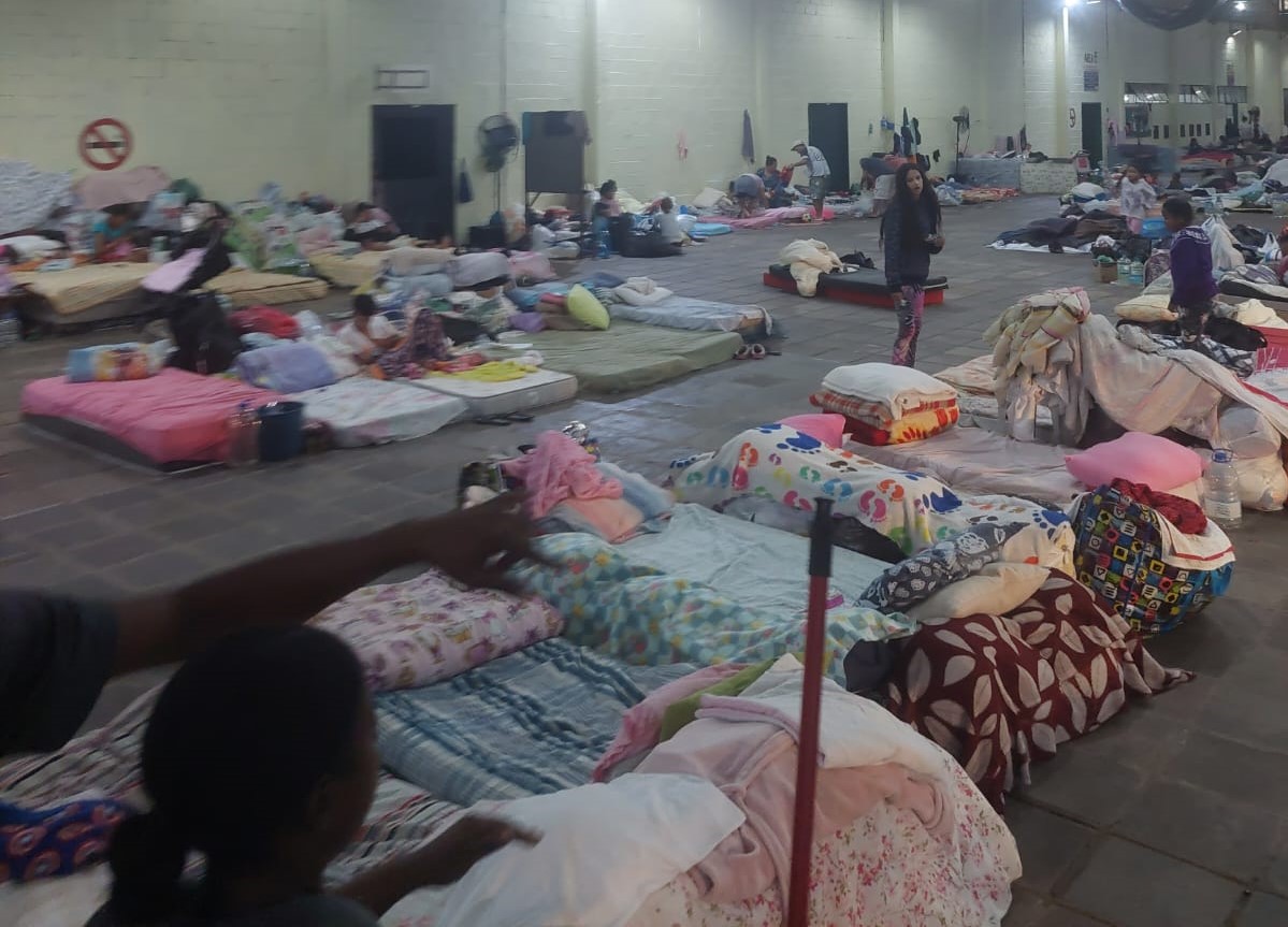 Haitianos no abrigo Vida Centro Humanístico em Porto Alegre: preconceito até contra voluntários imigrantes (Foto: Arquivo Pessoal)