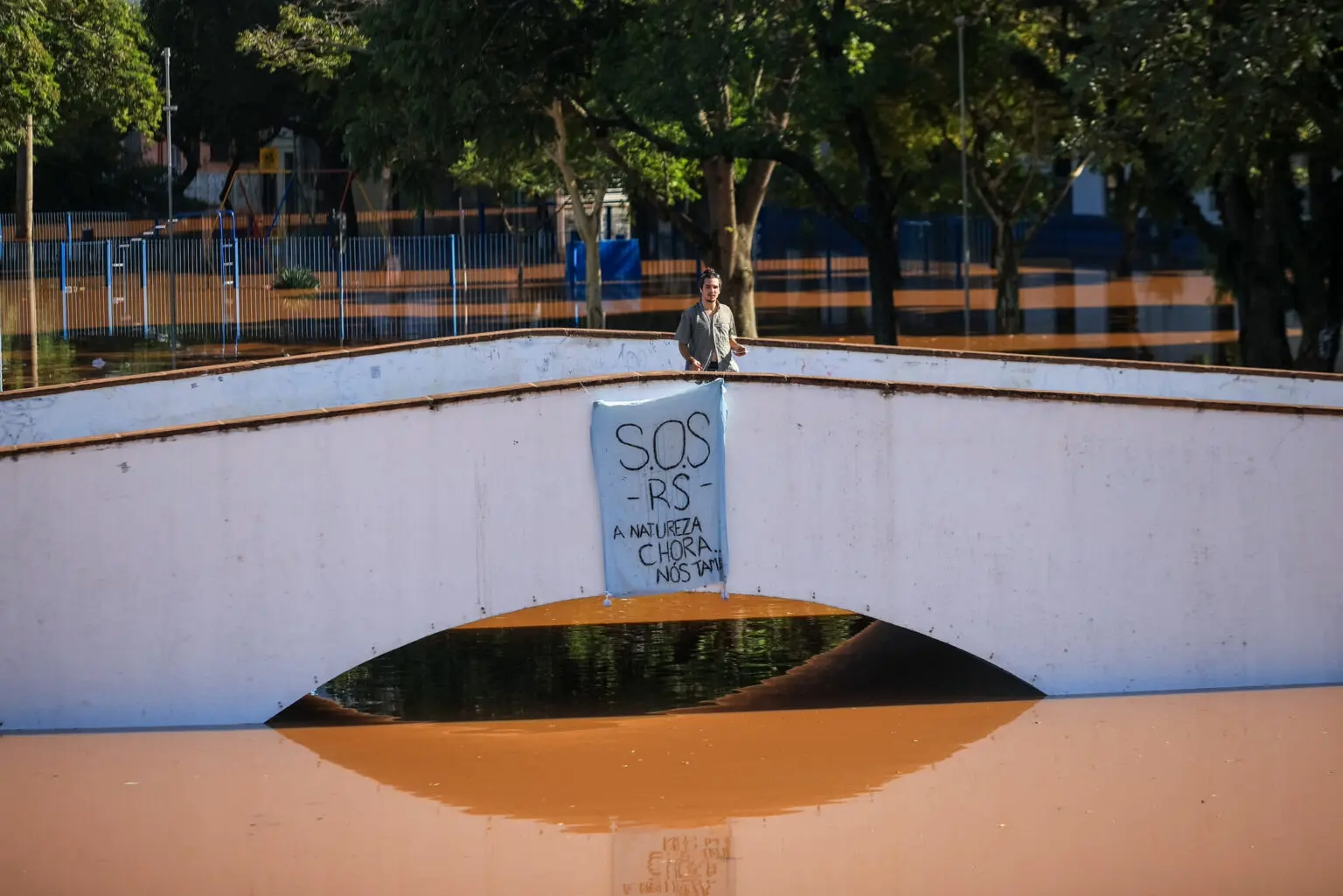 Porto Alegre, capital do Rio Grande do Sul. tomada pelas águas: licenciamento ambiental fragilizado no estado (Foto: Gustavo Mansur/ Palácio Piratini)