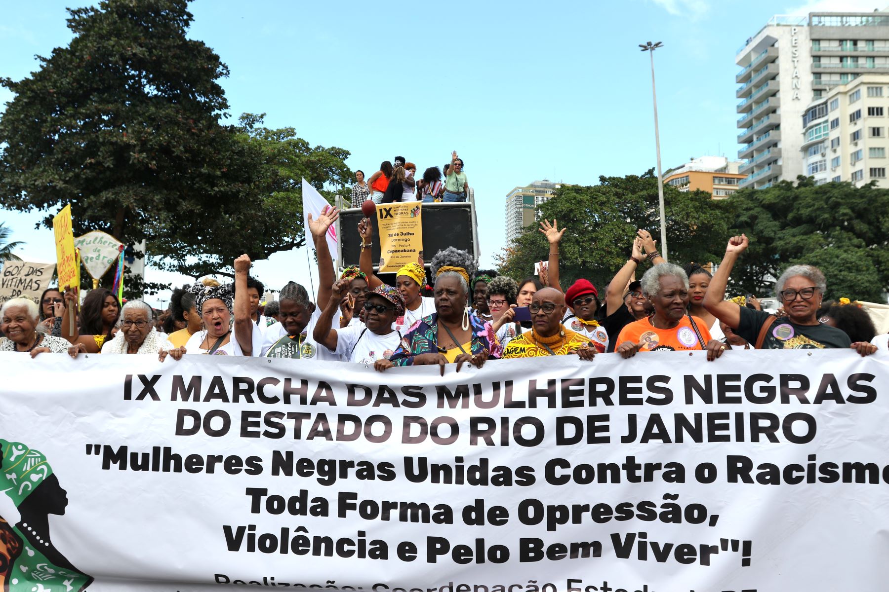 Marcha das Mulheres Negras na praia de Copacabana: imperativo cuidar da saúde (Foto: Tânia Rego / Agência Brasil - 30/07/2023)