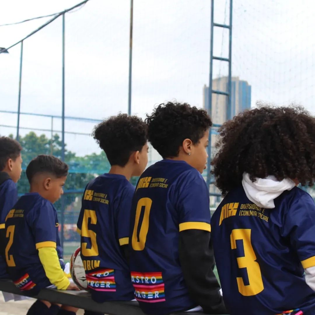 Crianças assistem a um jogo em São Paulo: inclusão avança. Foto divulgação
