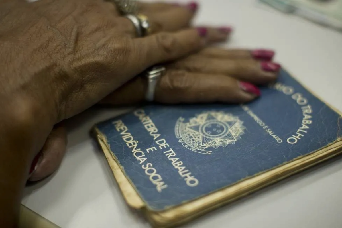 Retrato das Desigualdades de Gênero e Raça: 21,2% das mulheres negras ocupadas não conseguem contribuir para a Previdência Social (Foto: Agência Brasil)