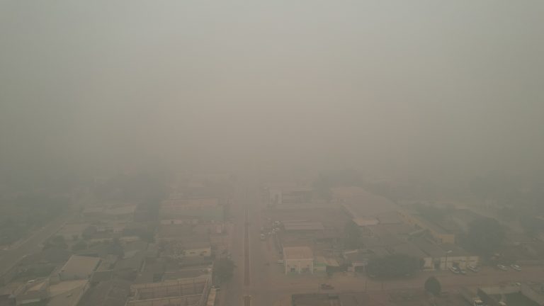 Fumaça cobre a cidade de Novo Progresso: sudoeste do Pará, reduto do agronegócio e do garimpo está tomado pelas queimadas (Foto: Alberto César Araújo / Amazônia Real - 06/09/2024)