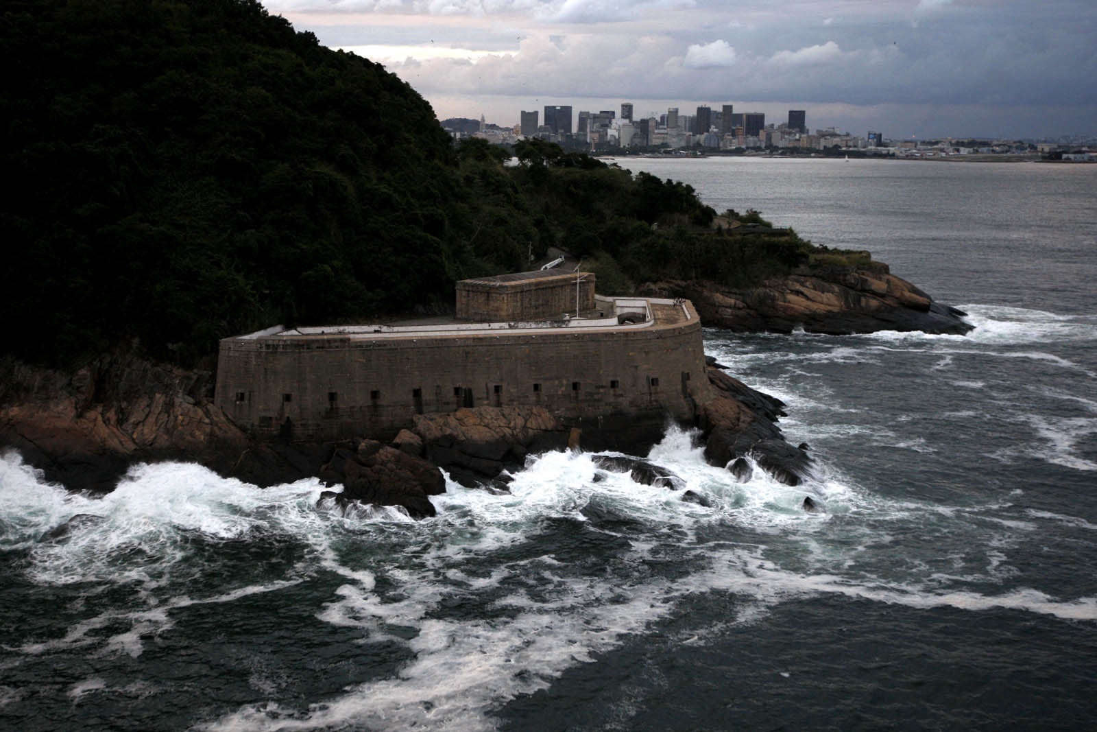 O Forte São José, erguido no século 16: museu da Fortaleza de São João e vista privilegiada da Baía de Guanabara (Foto: Custódio Coimbra)