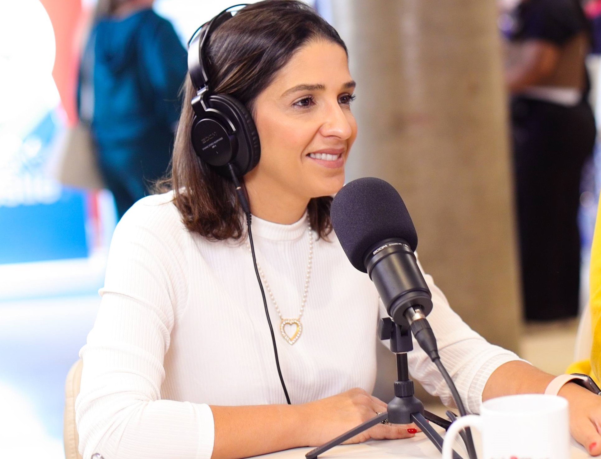 Ana Carolina Oliveira, segundo lugar na votação para a Câmara Municipal de São Paulo, participa de podcast na campanha: porcentagem de mulheres eleitas vereadoras subiu de 16% em 2020 para 18% em 2024 (Foto: Divulgação)