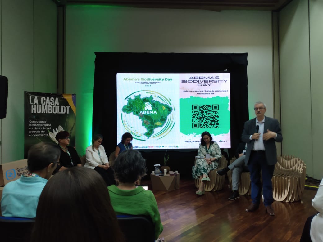 Bráulio Dias, diretor de Conservação e Uso Sustentável da Biodiversidade do Ministério do Meio Ambiente e Mudança do Clima (MMA), em evento na COP16: Brasil espera concluir Estratégia Nacional de Biodiversidade até dezembro (Foto: Elizabeth Oliveira)