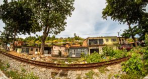 Na borda do colapso: a vida ao lado dos bairros afundados pela Braskem
