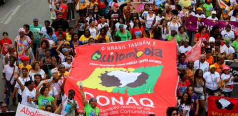 Manifestação de quilombolas em Brasília pela titulação das terras: insegurança territorial deixa quilombos sob ameaça de especulação imobiliária, crimes ambientais e assédio do agronetócio (Foto: Conaq)