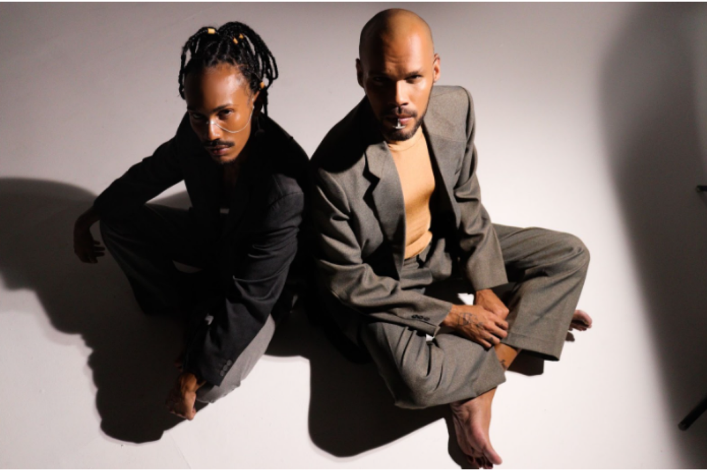 Emer e Raul, criadores do podcast Preto Positivo: primeiro podcast brasileiro totalmente dedicado ao universo do HIV/aids e com recorte de raça (Foto: Arquivo Pessoal)