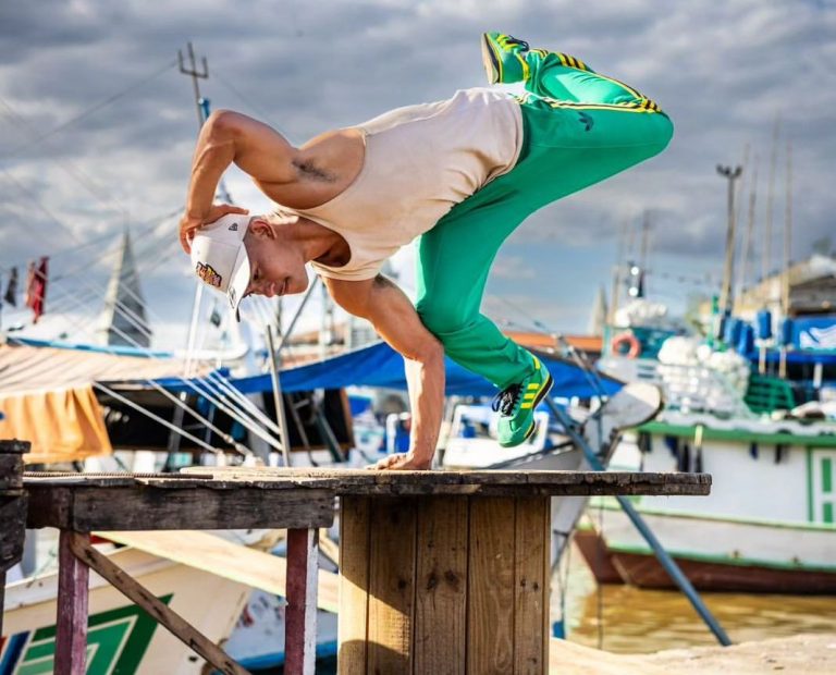 O b-boy Leony em Belém: vida transformada pelo breaking (Foto: Fabio Piva / Red Bull Content)