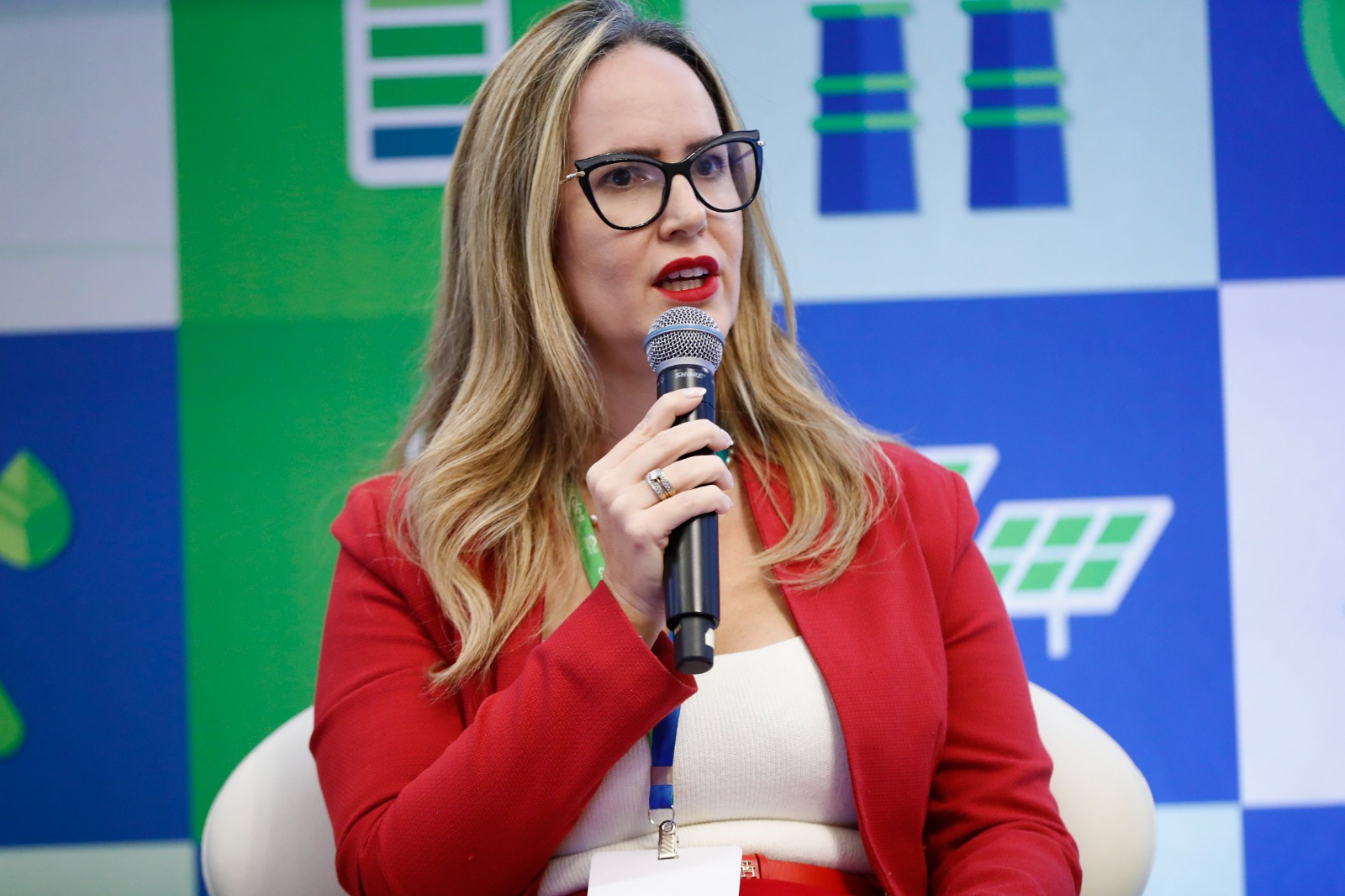 Andrea Souza, coordenadora do Programa de Engenharia de Transportes da Coppe/UFRJ, disse que as mudanças climáticas assumiram uma velocidade "que pode comprometer a nossa existência”. Foto Marcelo de Jesus/Divulgação