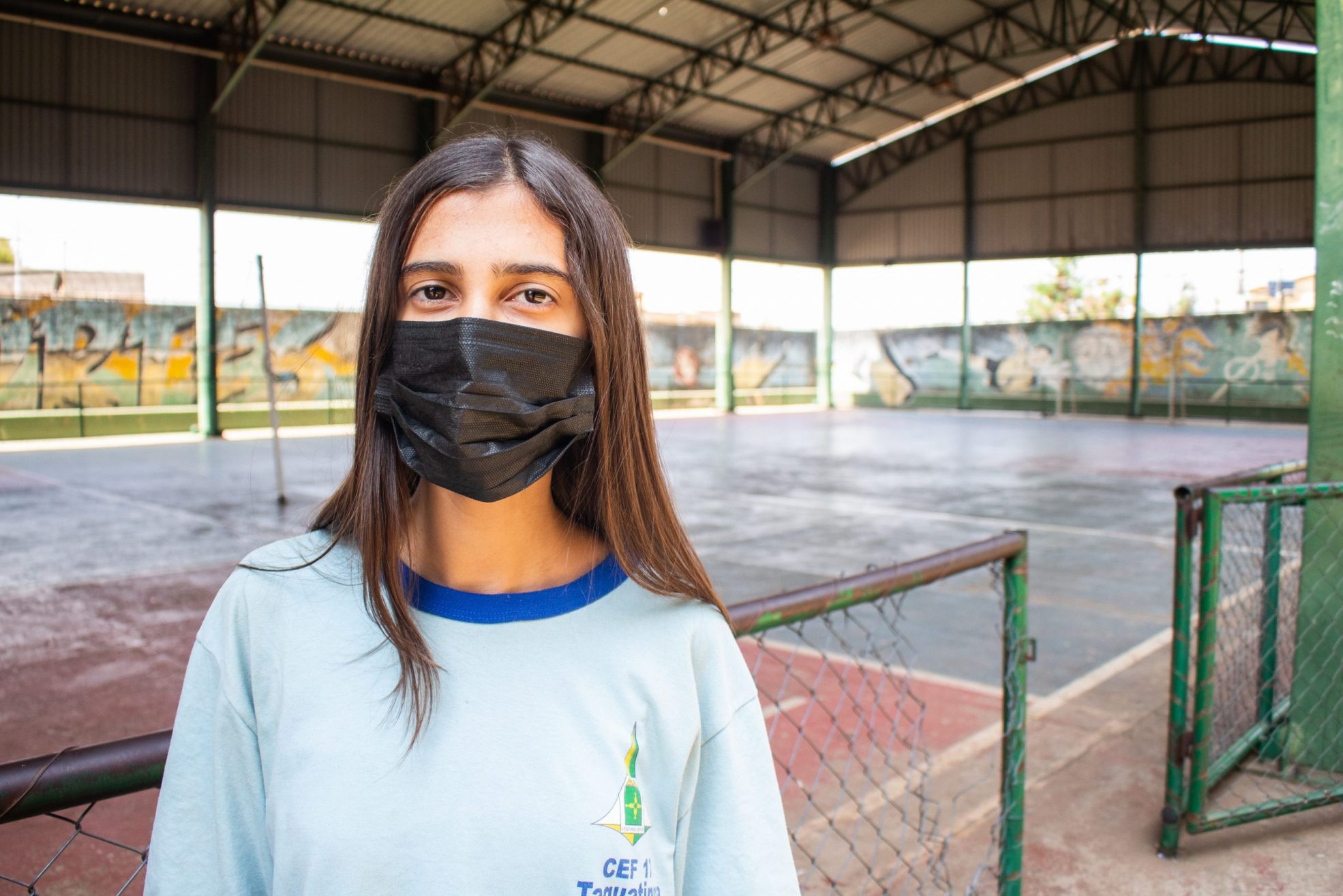 Assim como vários colegas, Isabella, 14 anos, já perdeu dias de aula em Taguatinga/DF por conta da fumaça das queimadas e do calor extremo. Foto Sthefane Felipa (Instagram @sthefanefelipa)