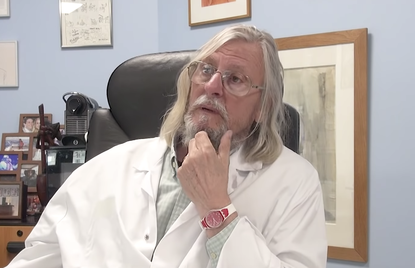O professor Didier Raoult, chefe do estudo que baseou prescrição equivocada de hidroxicloroquina contra a covid-19: Ciência em xeque (Foto: IHU- Institut Hospitalo-Universitaire / Divulgação)