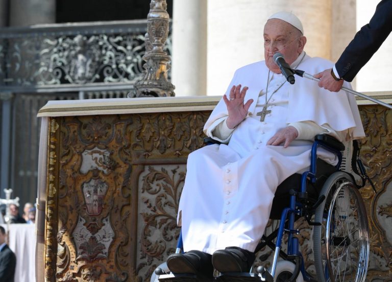 O Papa Francisco em uma de suas últimas aparições públicas: legado de defesa do ambiente e do planeta e de alerta sobre a crise climática (Foto: Vaticano / Divisão de Mídia - 06/04/2025)