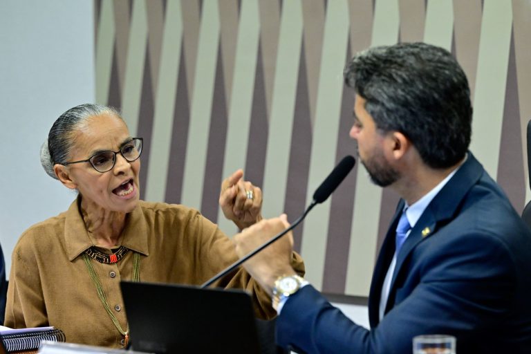 A ministra Marina Silva enfrenta o senador Marcos Rogério (PL-RO) em debate: Senado ataca meio ambiente e esbalda misoginia (Foto: Geraldo Magela / Agência Senado - 27/05/2025)