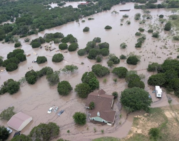 Caos climático: tempestade atípica deixa mais de 80 mortos no Texas