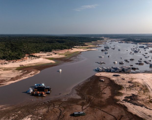 Secas mais frequentes e intensas reduzem capacidade da Amazônia de recircular água e estocar carbono