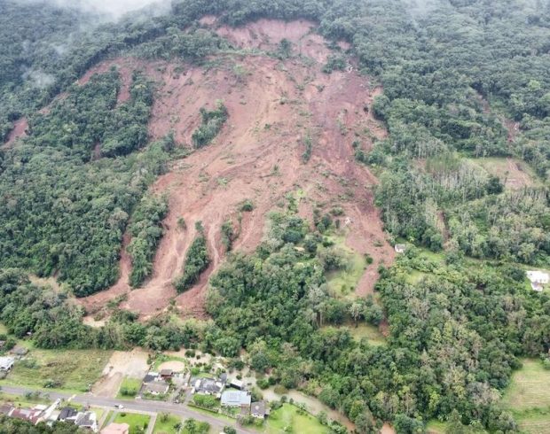 Desastre no sul teve mais de 15 mil deslizamentos de terra em maior evento do tipo no Brasil