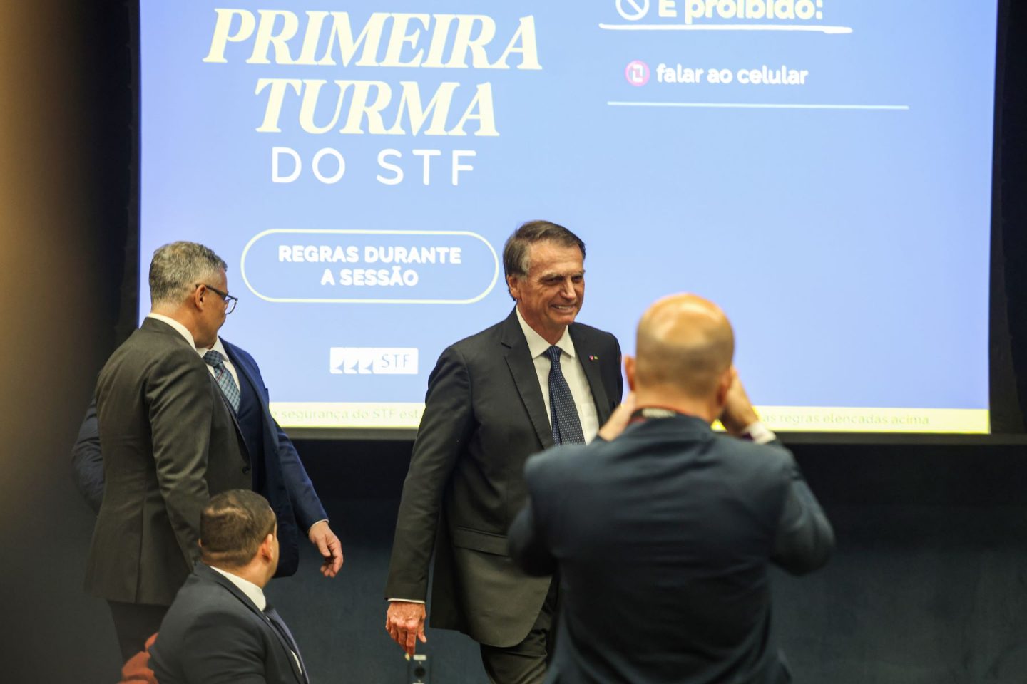 O ex-presidente Bolsonaro no dia do depoimento ao STF: julgamento por tentativa de golpe de estado e outros quatro crimes (Foto: Foto: Valter Campanato / Agência Brasil - 10/06/2025)