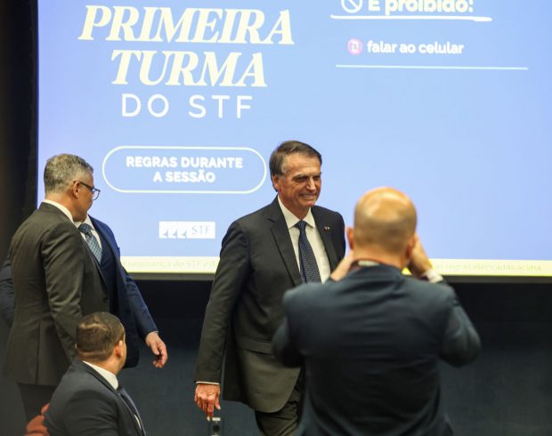 Julgamento de Bolsonaro e aliados: cinco crimes e até 43 anos de prisão