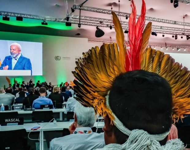 Na abertura da COP30, Lula pede mais investimentos em clima e menos em guerras