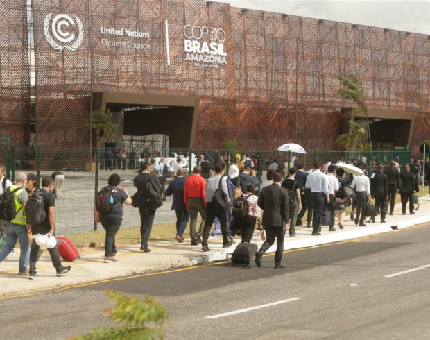O termômetro da justiça climática no preço da garrafa de água mineral