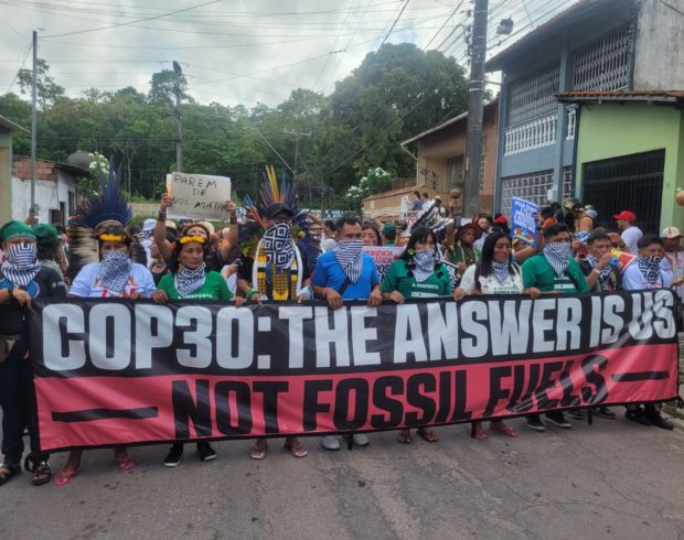 Marcha global indígena cobra demarcação e denuncia crimes nos territórios