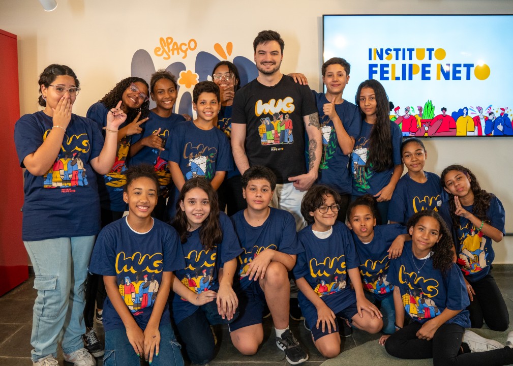 Felipe Neto na inauguração do instituto: foco em saúde mental dos jovens e educação digital (Foto: Divulgação)