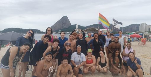 Mar de liberdade: projeto Aquatrans transforma vidas de pessoas trans no Rio