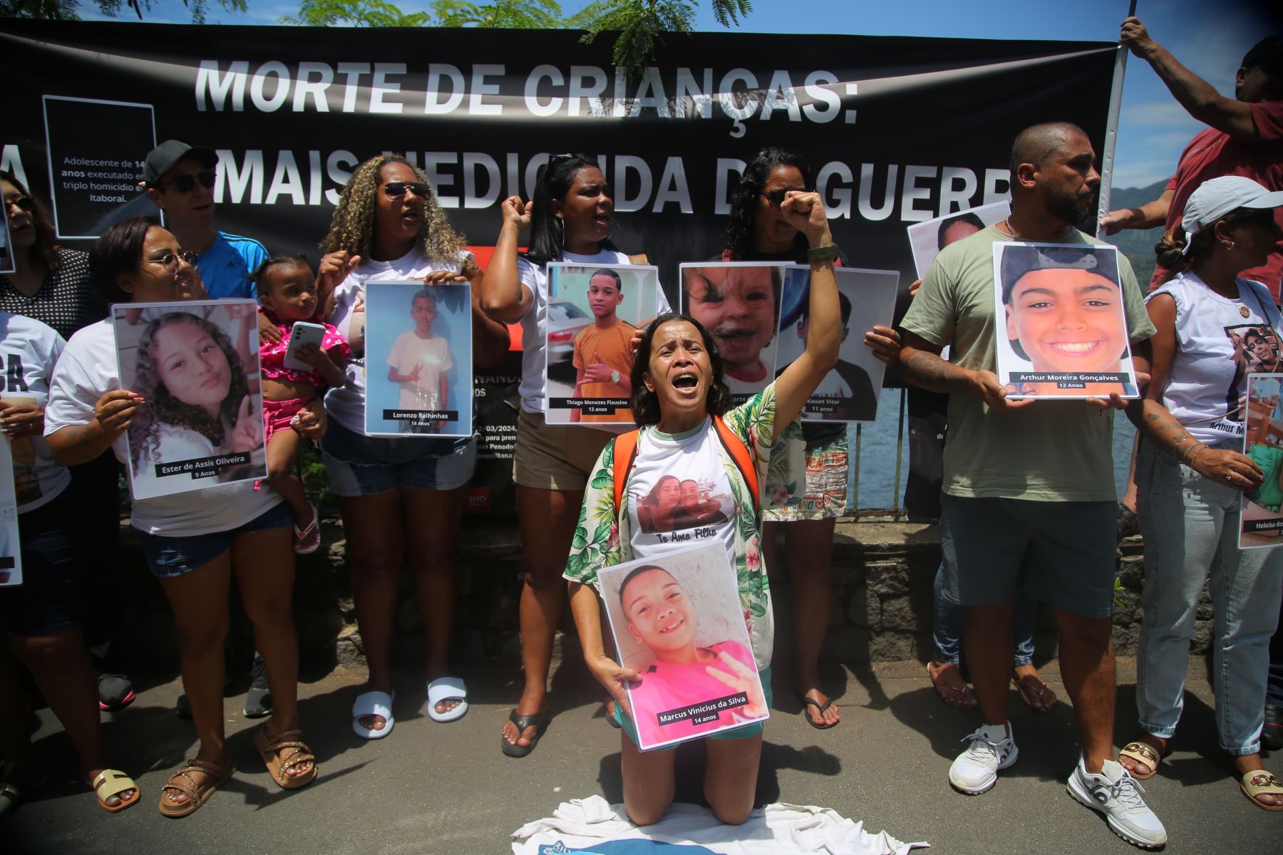 Protesto contra retirada pela prefeitura de homenagem a crianças vítimas de violência no Rio: silenciamento e apagamento (Foto: Rafael Henrique Brito / ONG Rio de Paz - 04/01/2024)