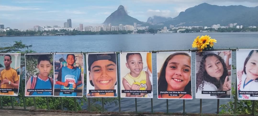 As fotos das crianças vítimas da violência às margens da Lagoa, cartão postal do Rio: prefeito mandou tirar (Foto: Rafael Henrique Brito / ONG Rio de Paz - 28/12/2024)